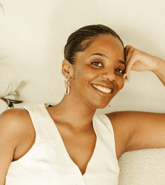 Nurse and health writer Arlene Ambrose chats joins host Ashley Cisneros Mejia on The Talk Freelance To Me Podcast to chat about stress management for freelancers.